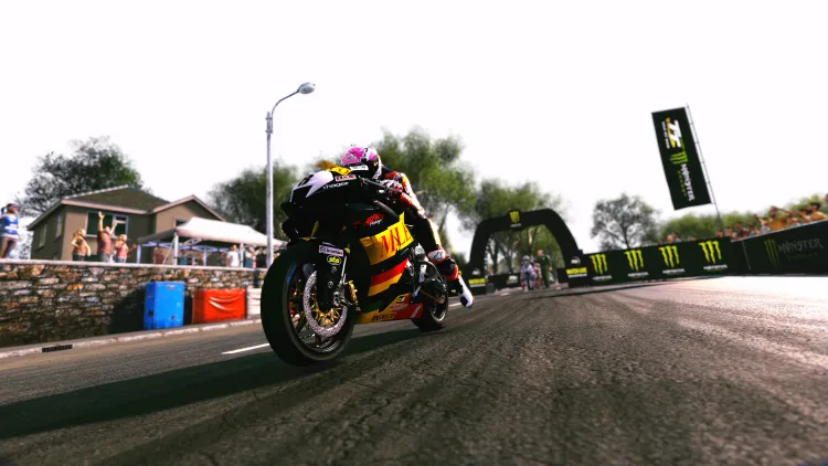 Скриншот TT Isle of Man: Ride on the Edge 3 — 1